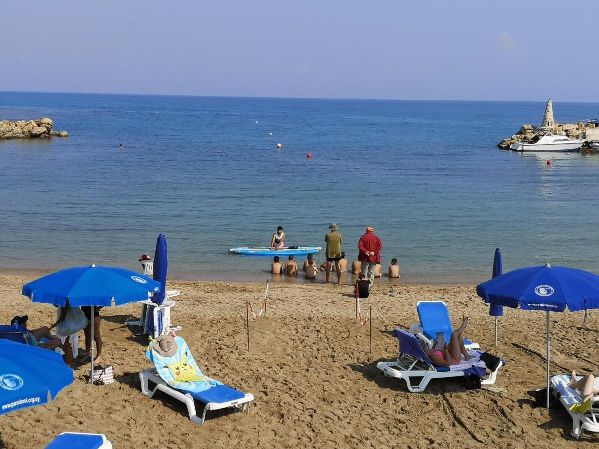 פרוטאראס Trident Beach Apartment מראה חיצוני תמונה