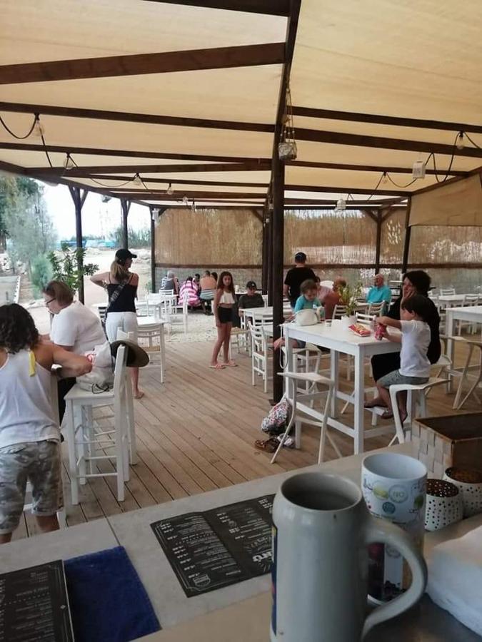 פרוטאראס Trident Beach Apartment מראה חיצוני תמונה