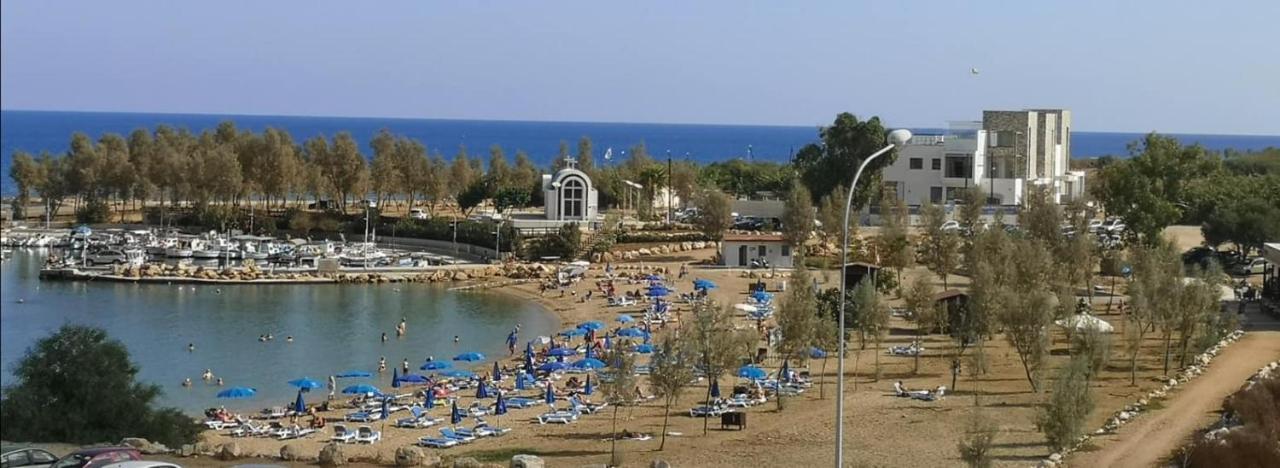 פרוטאראס Trident Beach Apartment מראה חיצוני תמונה