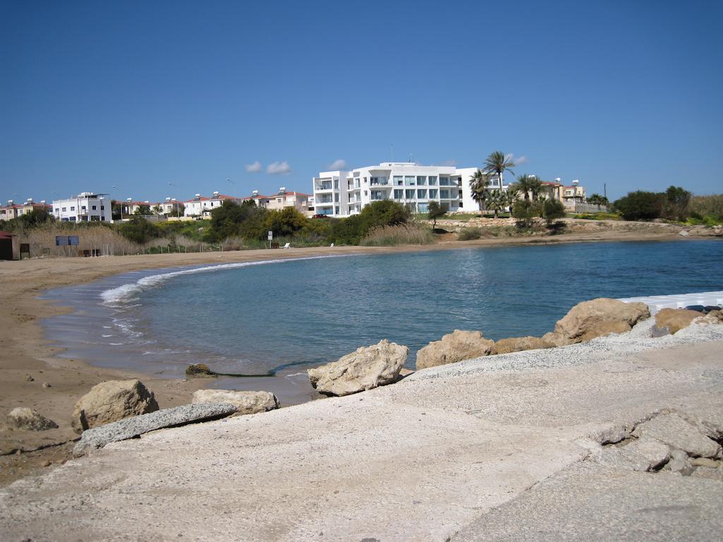 פרוטאראס Trident Beach Apartment מראה חיצוני תמונה